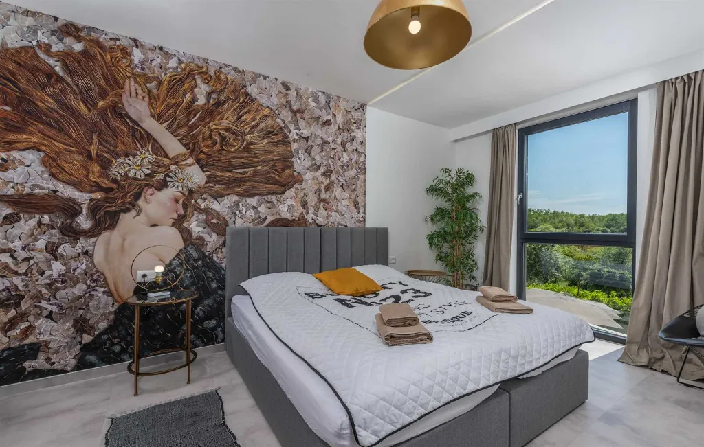 Spacious Villa with Infinity Pool in Vižinada