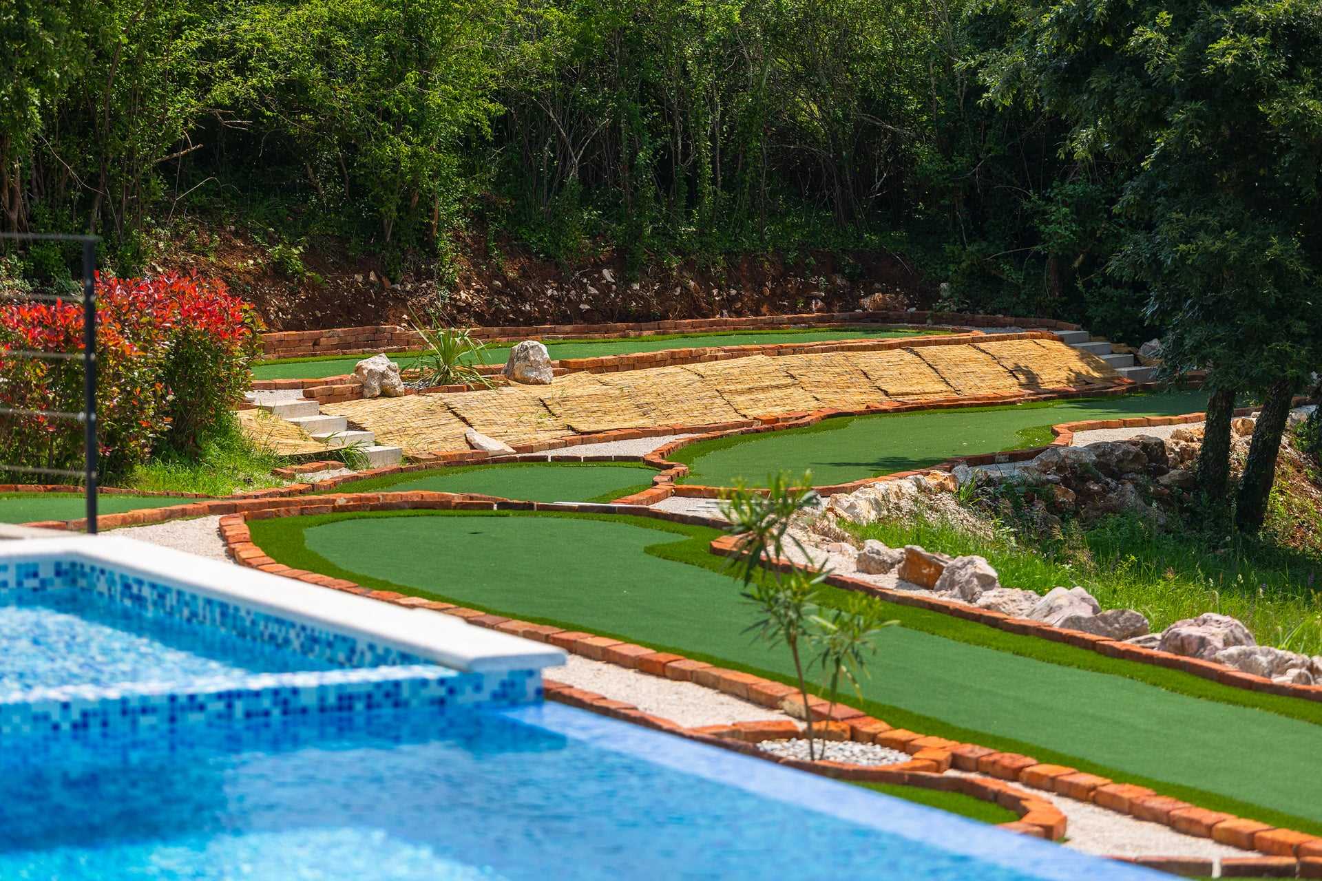 Luxury Villa Queen B with Pool