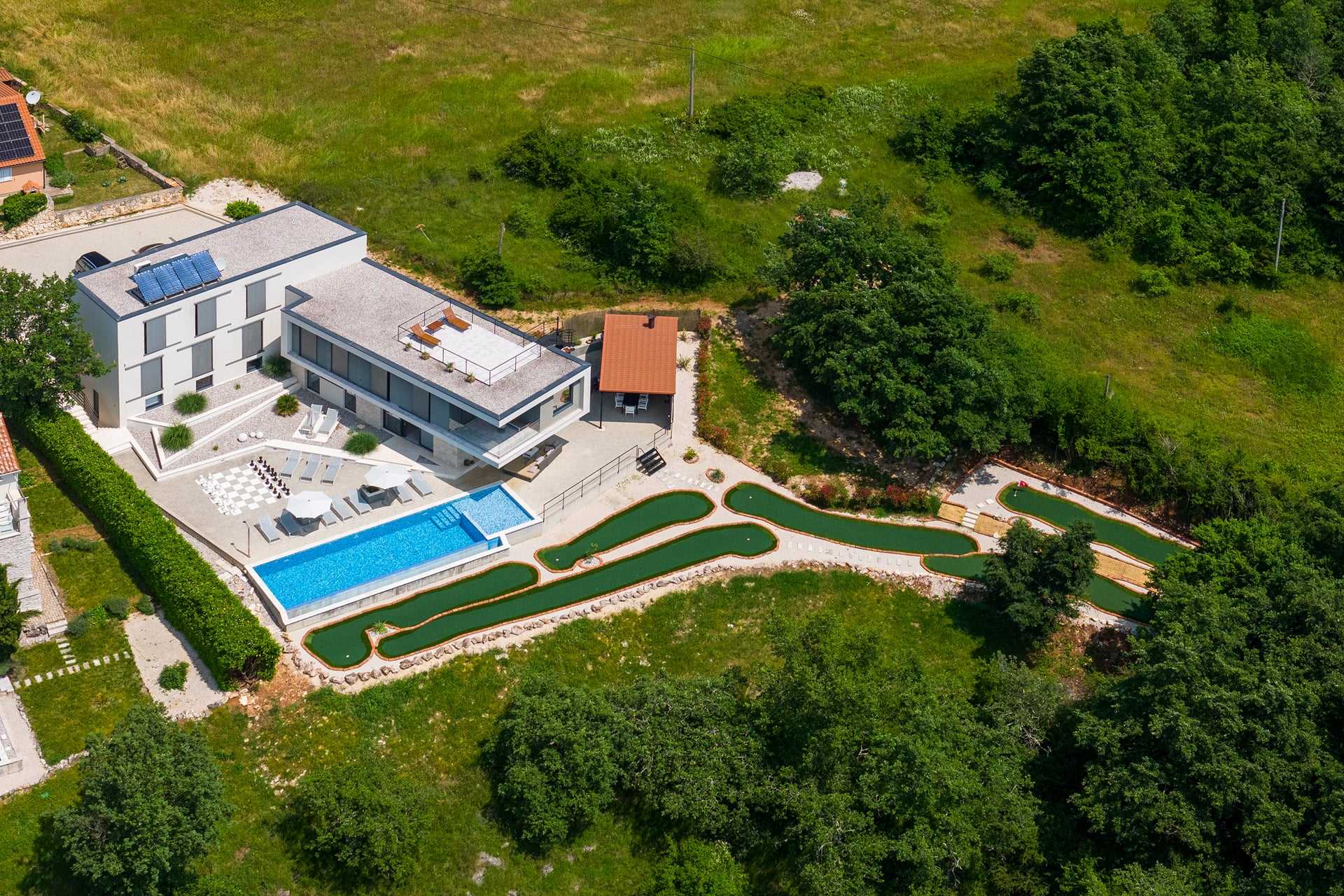 Luxury Villa Queen B with Pool