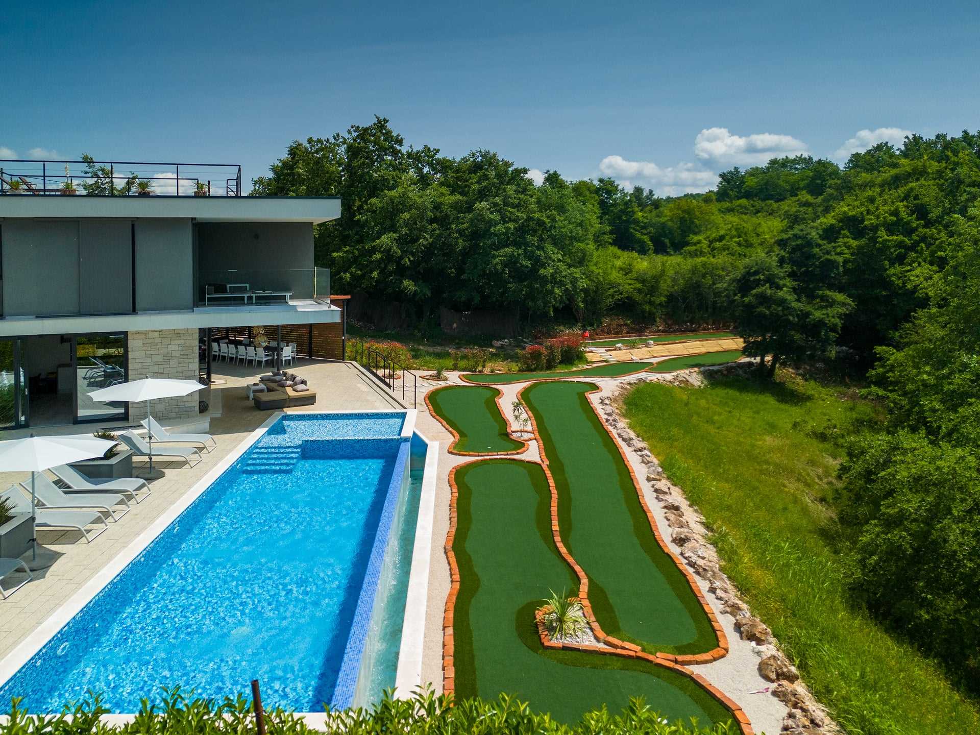Luxury Villa Queen B with Pool