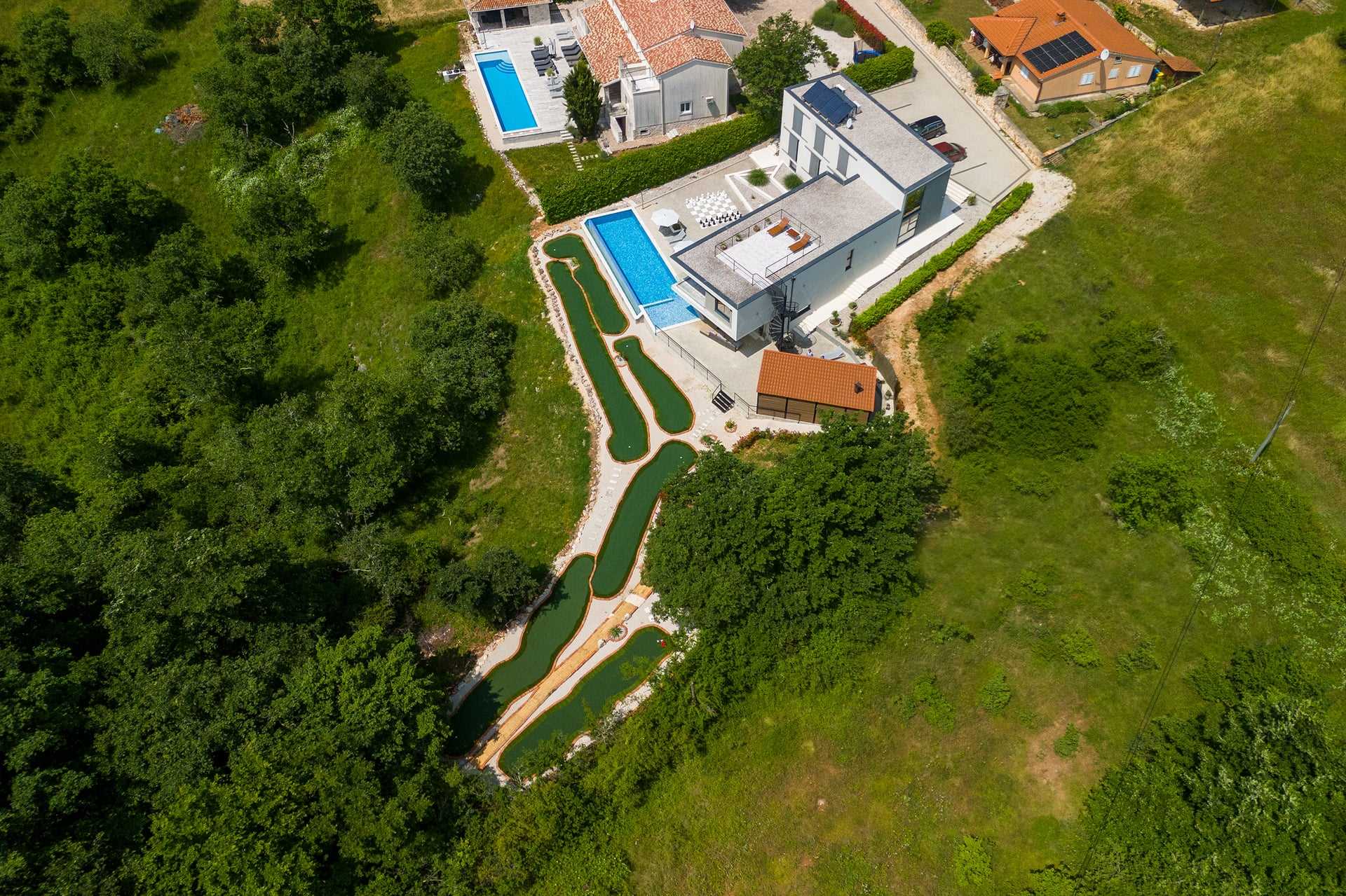 Luxury Villa Queen B with Pool