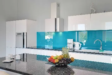 Spacious Villa Retreat with Pool in Krnica