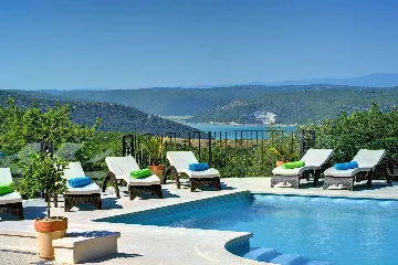 Spacious Villa Retreat with Pool in Krnica