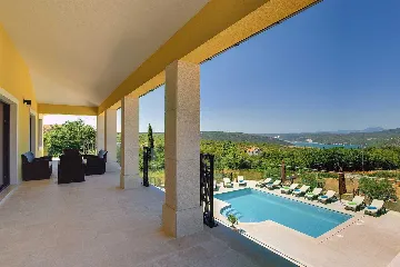 Spacious Villa Retreat with Pool in Krnica