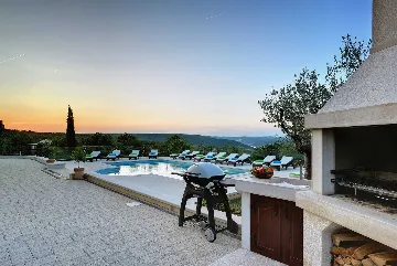 Spacious Villa Retreat with Pool in Krnica