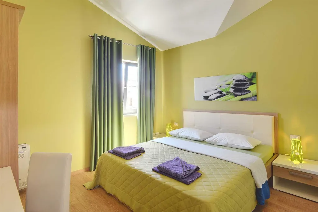Spacious Villa Retreat with Pool in Krnica