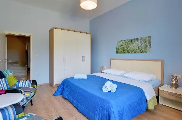 Spacious Villa Retreat with Pool in Krnica