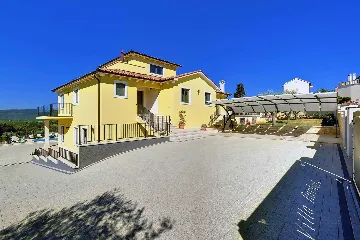 Spacious Villa Retreat with Pool in Krnica