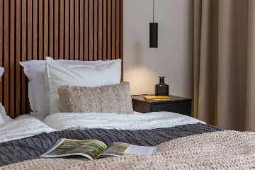 Beachfront Villa with Heated Pool, Okrug Gornji