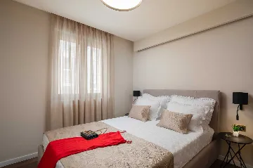 Modern Beachfront Villa with Pool in Kaštel Stari