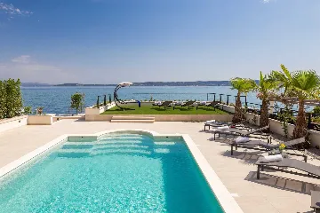 Modern Beachfront Villa with Pool in Kaštel Stari