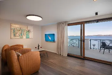 Modern Beachfront Villa with Pool in Kaštel Stari