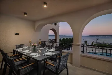 Modern Beachfront Villa with Pool in Kaštel Stari