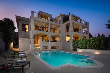 Modern Beachfront Villa with Pool in Kaštel Stari