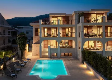 Modern Beachfront Villa with Pool in Kaštel Stari