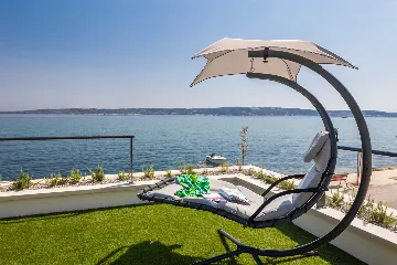 Contemporary Beachfront Villa with Pool, Kaštel Stari