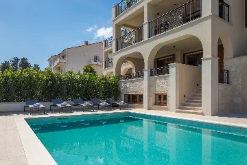 Contemporary Beachfront Villa with Pool, Kaštel Stari