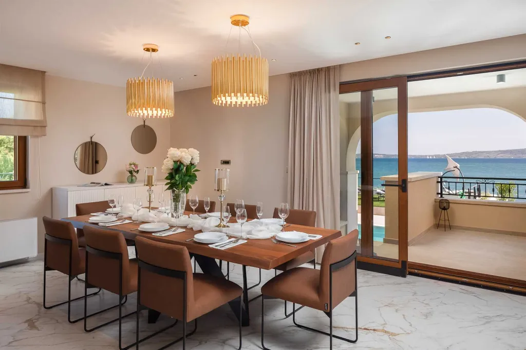 Contemporary Beachfront Villa with Pool, Kaštel Stari
