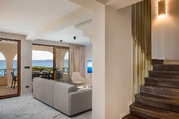 Contemporary Beachfront Villa with Pool, Kaštel Stari