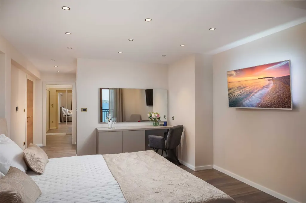 Contemporary Beachfront Villa with Pool, Kaštel Stari