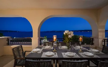 Contemporary Beachfront Villa with Pool, Kaštel Stari