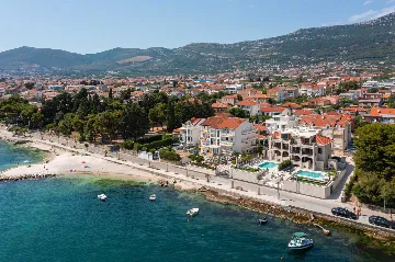 Contemporary Beachfront Villa with Pool, Kaštel Stari
