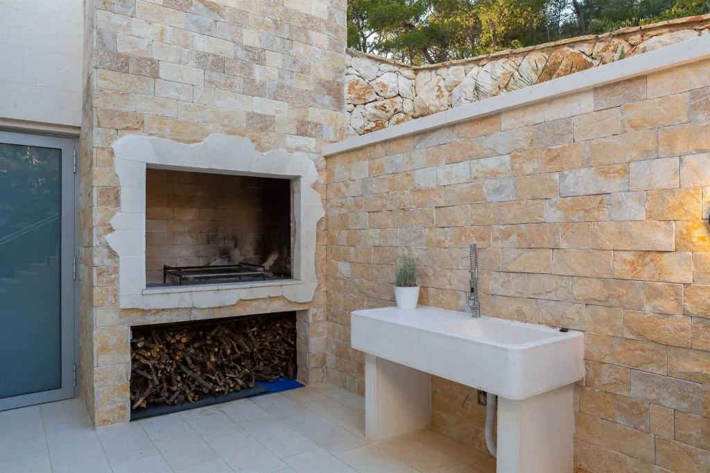Modern Villa with Infinity Pool on Hvar Island