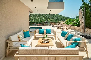 Modern Family Villa with Pool in Marina