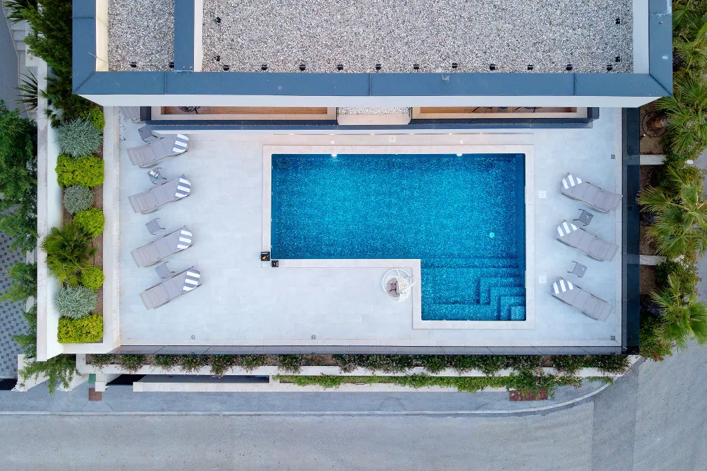 Modern Family Villa with Pool in Marina