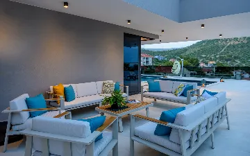 Modern Family Villa with Pool in Marina