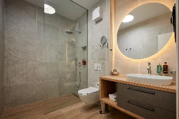 Modern Family Villa with Pool in Marina