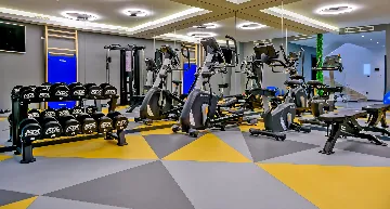 Modern Family Villa with Pool in Marina