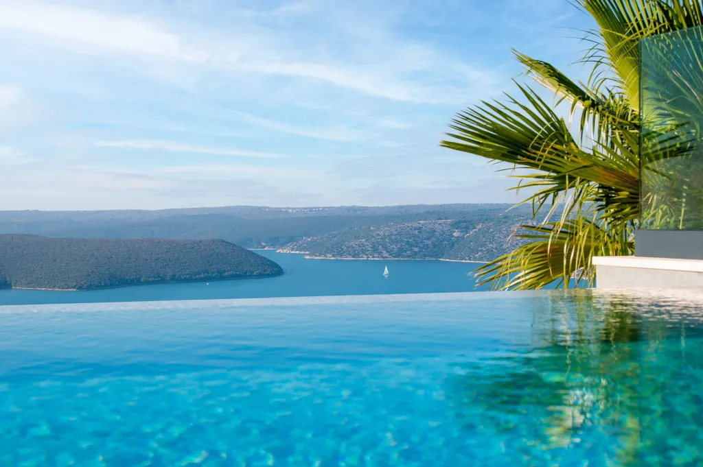 Panorama Retreat Villa with Pool, Labin