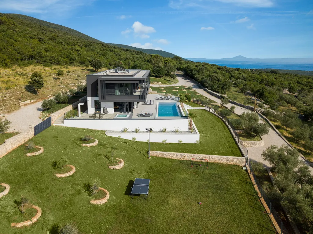 Panorama Retreat Villa with Pool, Labin