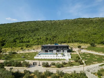 Panorama Retreat Villa with Pool, Labin