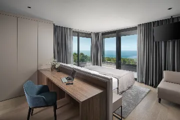 Panorama Retreat Villa with Pool, Labin