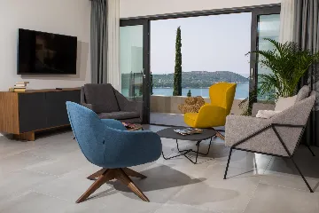 Modern Five-Bedroom Villa with Heated Pool, Orašac