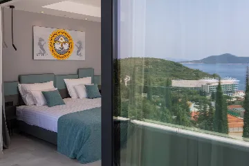 Modern Five-Bedroom Villa with Heated Pool, Orašac
