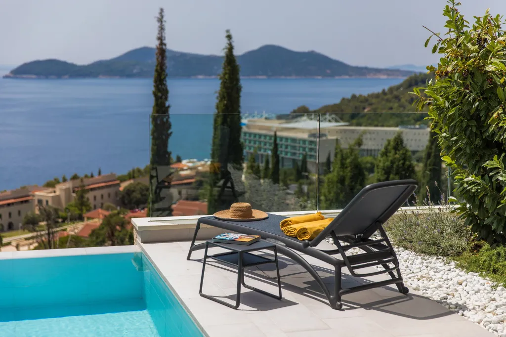 Modern Five-Bedroom Villa with Heated Pool, Orašac
