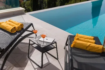 Modern Five-Bedroom Villa with Heated Pool, Orašac