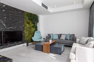 Modern Five-Bedroom Villa with Heated Pool, Orašac