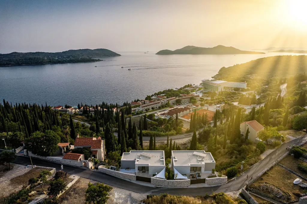 Modern Five-Bedroom Villa with Heated Pool, Orašac