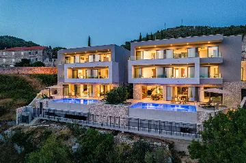 Modern Five-Bedroom Villa with Heated Pool, Orašac