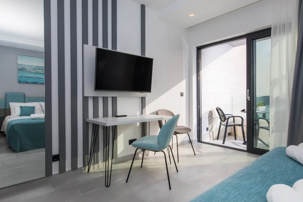 Contemporary Villa with Pool in Orašac