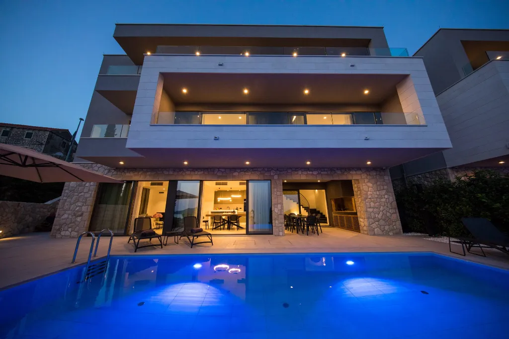 Contemporary Villa with Pool in Orašac