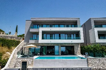 Contemporary Villa with Pool in Orašac
