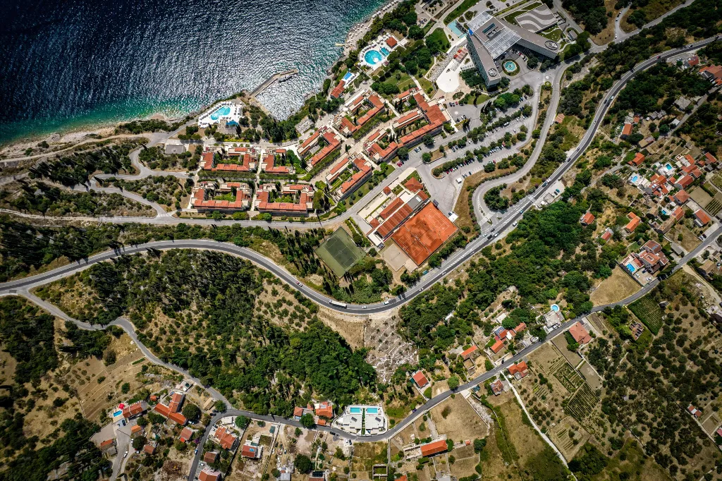 Contemporary Villa with Pool in Orašac