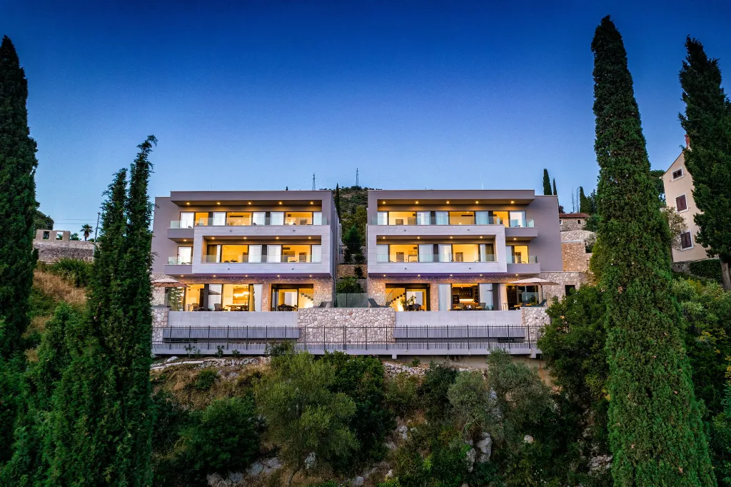 Contemporary Villa with Pool in Orašac