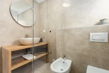 Modern Family Villa with Pool in Tar