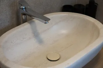 Modern Family Villa with Pool in Tar